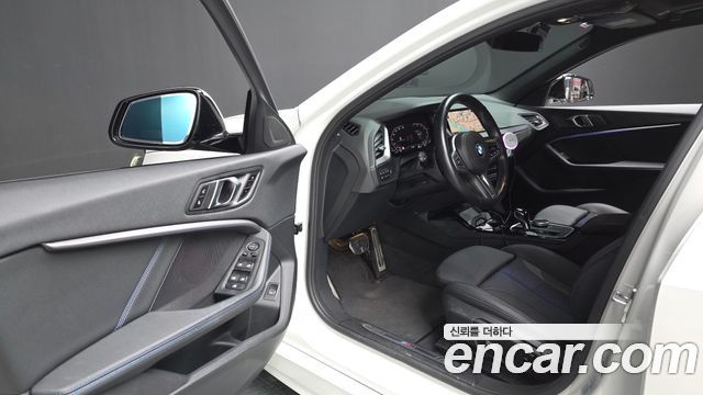 BMW 1 Series (F40) 120i M Sports 2023 — фото 10