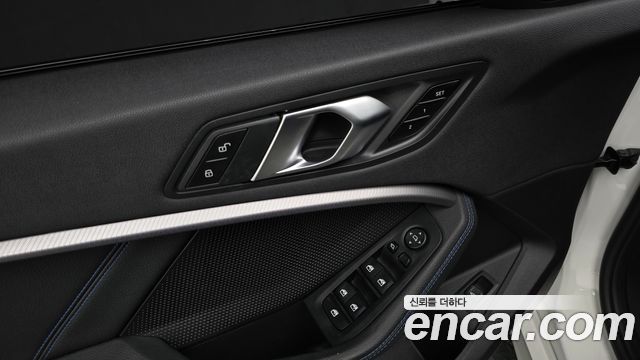 BMW 1 Series (F40) 120i M Sports 2023 — фото 34