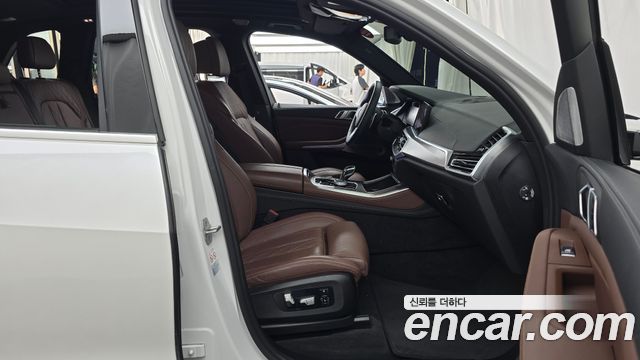 BMW X5 (G05) M50i 2020 — фото 11