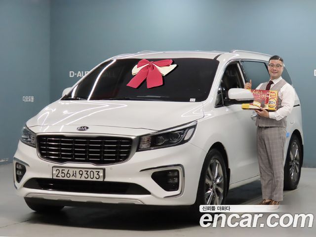 Kia Carnival 9-Seater Prstige 2019 — фото 1