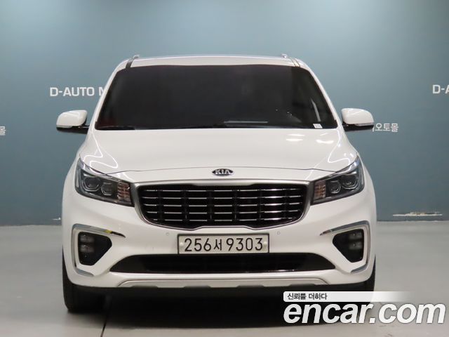 Kia Carnival 9-Seater Prstige 2019 — фото 3