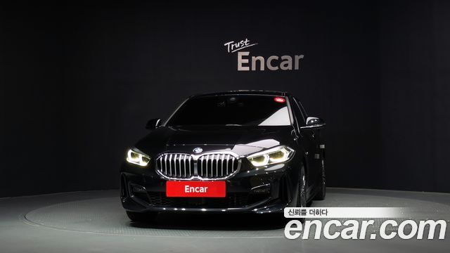 BMW 1 Series (F40) 120i M Sports 2023 — фото 3