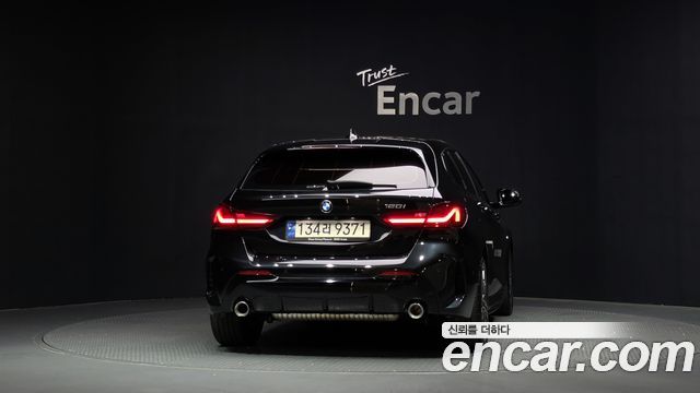 BMW 1 Series (F40) 120i M Sports 2023 — фото 4