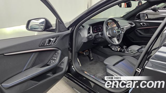 BMW 1 Series (F40) 120i M Sports 2023 — фото 10