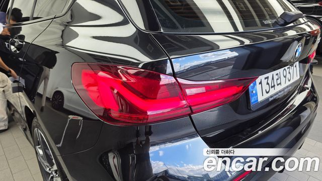 BMW 1 Series (F40) 120i M Sports 2023 — фото 23