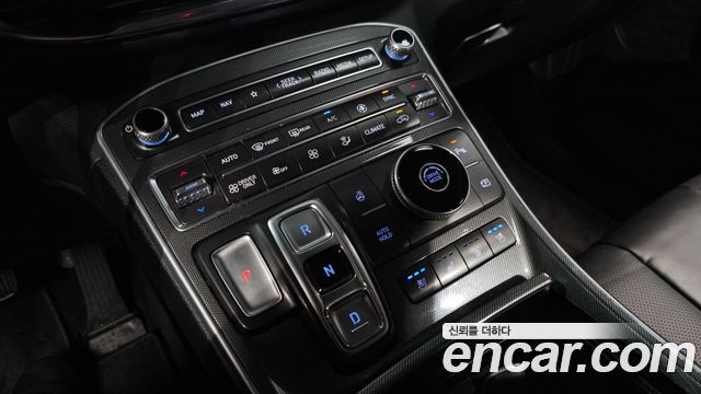 Hyundai Santa Fe HEV 1.6 2WD Prestige 2023 — фото 9