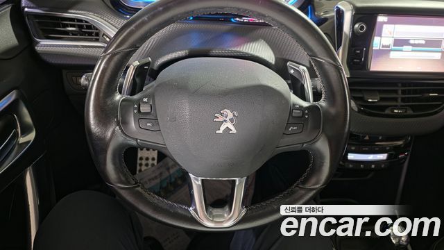 Peugeot 2008 1.6 BlueHDi Feline 2015 — фото 6