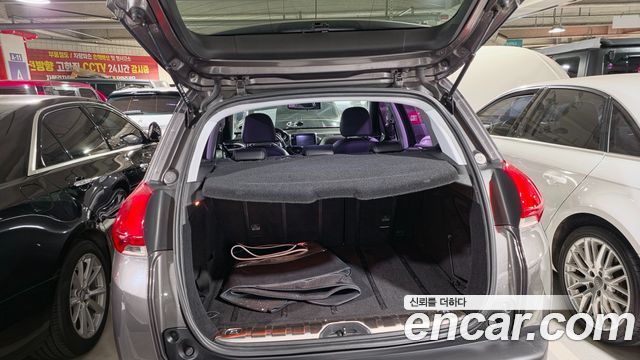 Peugeot 2008 1.6 BlueHDi Feline 2015 — фото 17