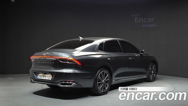 Hyundai Grandeur (IG) 2.5 Le Blanc 2023 — фото 2