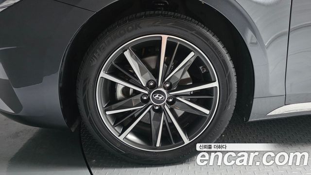 Hyundai Grandeur (IG) 2.5 Le Blanc 2023 — фото 5