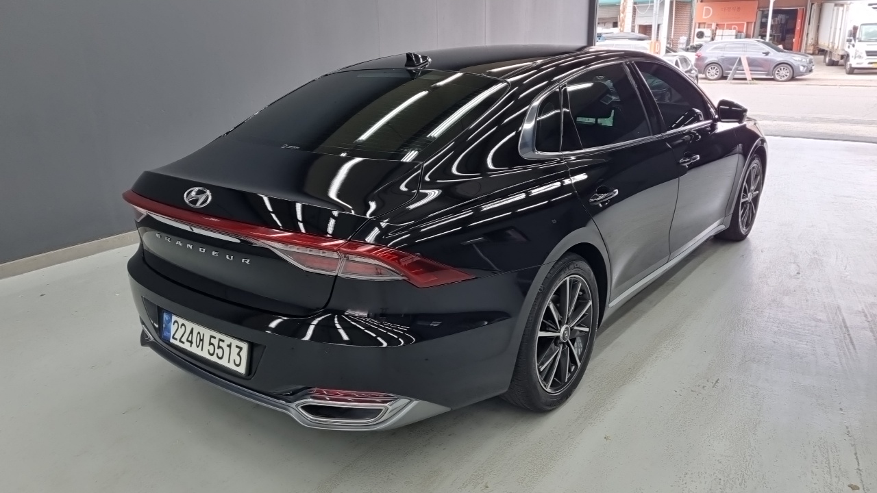 Hyundai Grandeur (IG) 2.5 Exclusice 2022 — фото 2