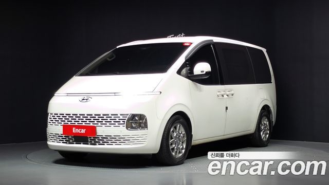 Hyundai Staria L3.5 Cargo 3-Seater Modern 2022 — фото 1