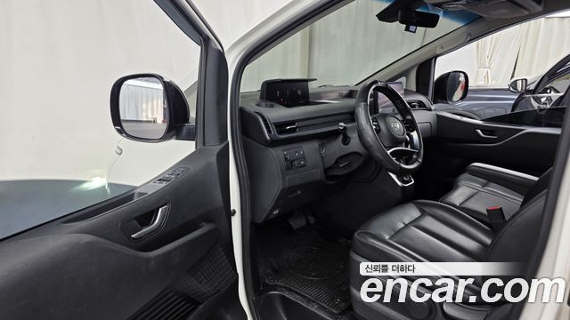 Hyundai Staria L3.5 Cargo 3-Seater Modern 2022 — фото 10