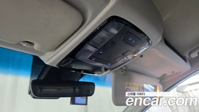 Hyundai Staria L3.5 Cargo 3-Seater Modern 2022 — фото 17