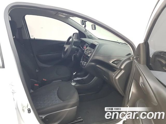 Chevrolet Spark Van 2019 — фото 21