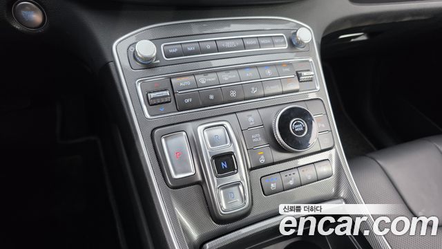 Hyundai Santa Fe Diesel 2.2 2WD Prestige 2021 — фото 9