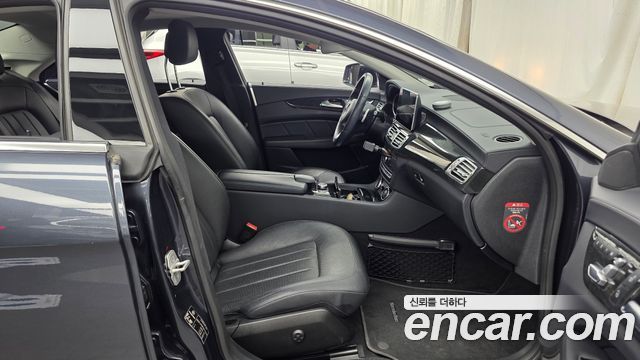 Mercedes-Benz CLS-Class (W218) CLS350 d 4MATIC 2016 — фото 11