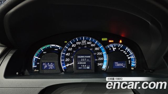 Toyota Camry Hybrid XLE 2013 — фото 8