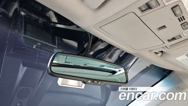Toyota Camry Hybrid XLE 2013 — фото 18