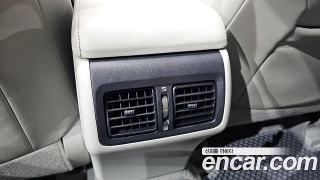 Toyota Camry Hybrid XLE 2013 — фото 33