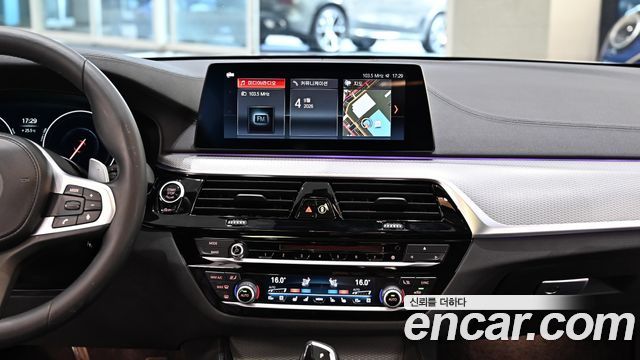 BMW 5 Series (G30) 520d M Sport Package Plus 2019 — фото 22