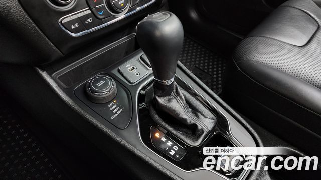 Jeep Cherokee (KL) 2.4 Limited AWD 2021 — фото 9