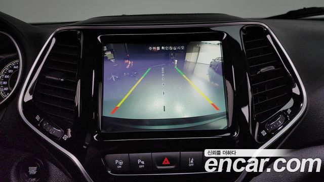 Jeep Cherokee (KL) 2.4 Limited AWD 2021 — фото 14