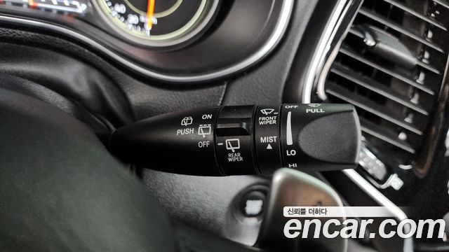 Jeep Cherokee (KL) 2.4 Limited AWD 2021 — фото 29