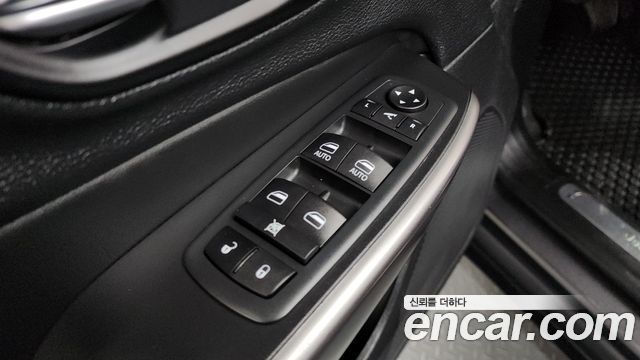 Jeep Cherokee (KL) 2.4 Limited AWD 2021 — фото 35