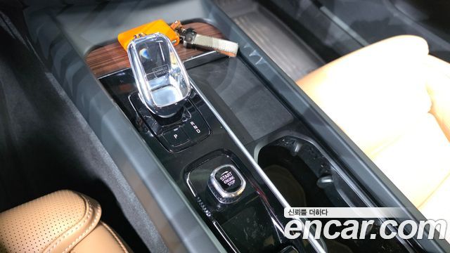 Volvo V60 Cross Country (II) B5 Ultimate AWD 2023 — фото 9