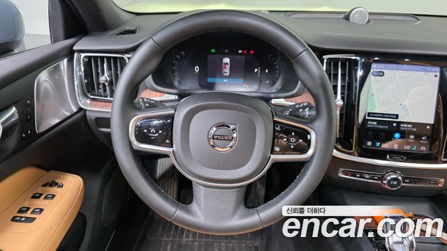 Volvo V60 Cross Country (II) B5 Ultimate AWD 2023 — фото 17