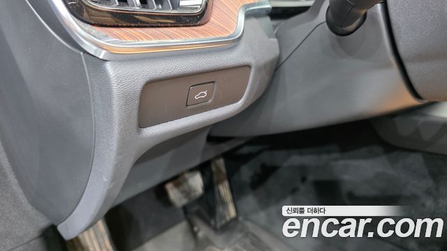 Volvo V60 Cross Country (II) B5 Ultimate AWD 2023 — фото 23