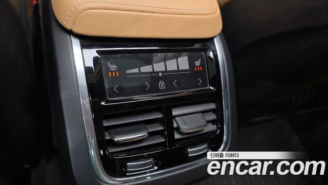 Volvo V60 Cross Country (II) B5 Ultimate AWD 2023 — фото 36