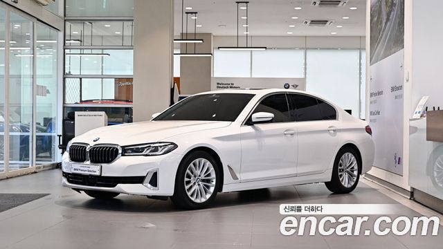 BMW 5 Series (G30) 520i Luxury