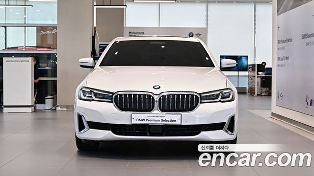 BMW 5 Series (G30) 520i Luxury 2021 — фото 2