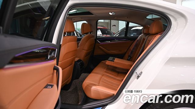 BMW 5 Series (G30) 520i Luxury 2021 — фото 10