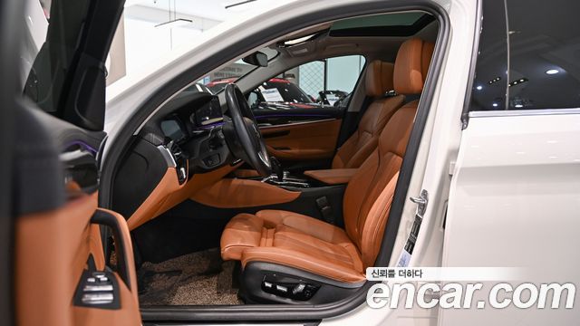 BMW 5 Series (G30) 520i Luxury 2021 — фото 16