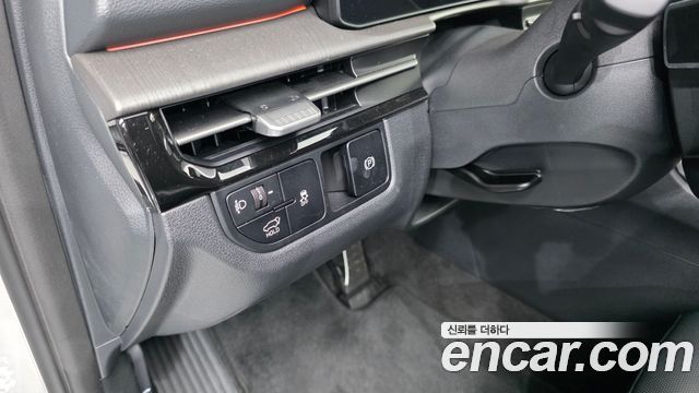 Kia Sportage (V) Gasoline 1.6 Turbo 2WD Signature X Line 2026 — фото 17