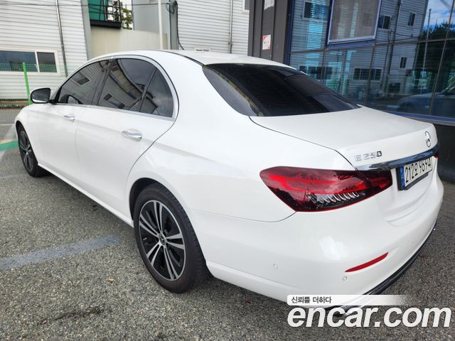 Mercedes-Benz E-Class (W213) E250 Avantgarde 2021 — фото 5