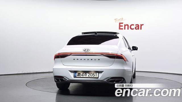 Hyundai Grandeur Hybrid (IG) Calligraphy 2021 — фото 4