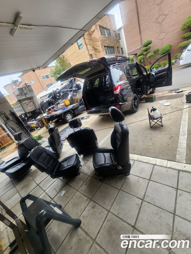 KG Mobility (SsangYong) Korando Turismo 4WD TX 9-seater 2017 — фото 7