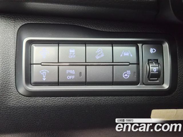KG Mobility (SsangYong) Very New Tivoli Gasoline 1.5 2WD V5 2021 — фото 17