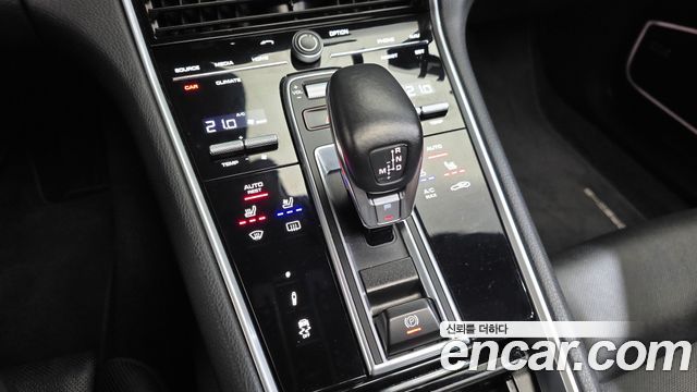 Porsche Panamera (971) 3.0 AWD 2018 — фото 9