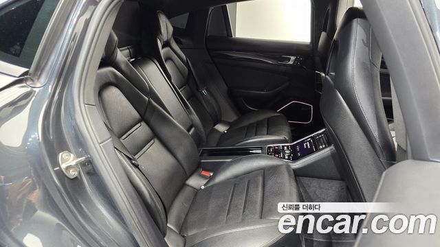Porsche Panamera (971) 3.0 AWD 2018 — фото 15