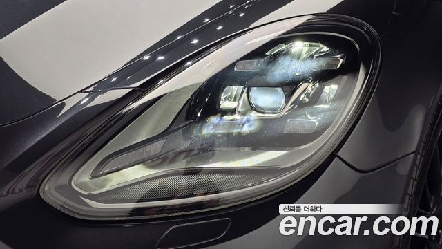 Porsche Panamera (971) 3.0 AWD 2018 — фото 28