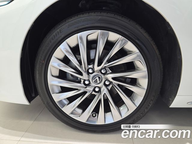 Lexus ES300h (VII) Luxury Plus 2026 — фото 5