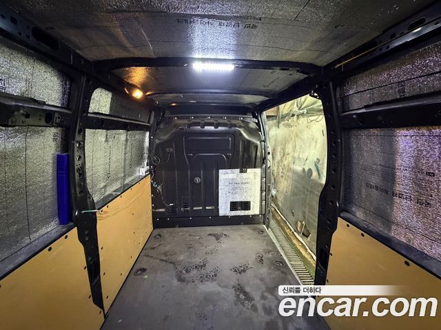 Renault Korea Master 2.3 Van L 2022 — фото 20