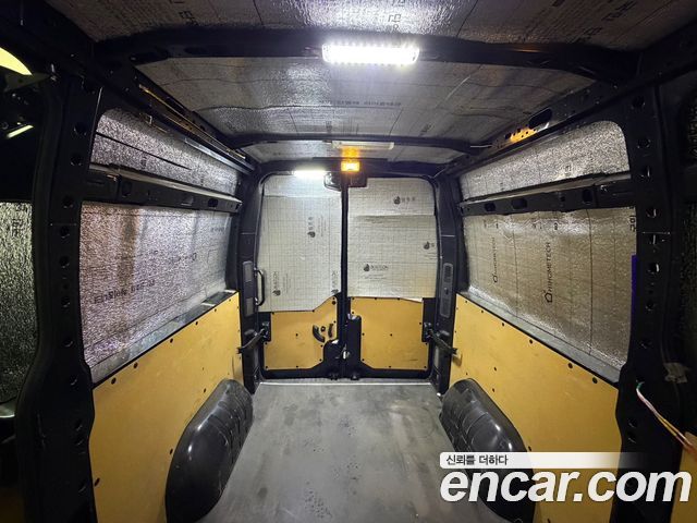 Renault Korea Master 2.3 Van L 2022 — фото 21