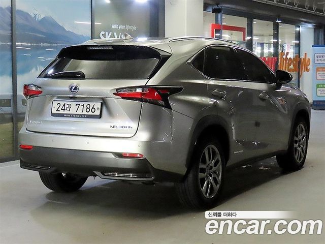 Lexus NX300h Supreme 2015 — фото 4