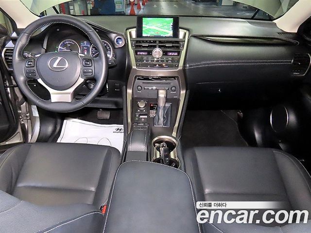 Lexus NX300h Supreme 2015 — фото 10